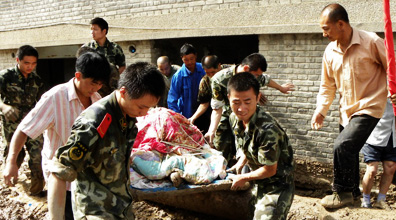 武警交通部隊(duì)舟曲英雄譜 見證子弟兵熱血忠誠.jpg