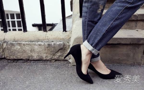 ʲô���ϴ�ʲôЬ ������߸�Ь����