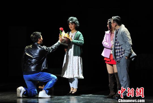 前蘇聯(lián)話劇《親愛的葉蓮娜》山西首演