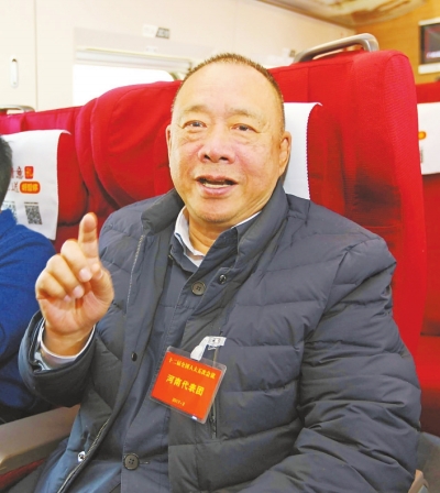 專家學(xué)者和代表熱議工匠文化和工匠精神