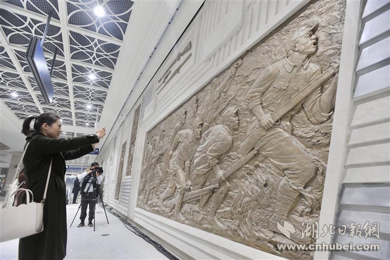 9cӛ߁܉ͨ8̖S·վcĿǰȲbMСͨ^ߵվdĵ¿g׌ǰһӛڬF(xin)վȵվd@ʾ܊܊QӢģǵĈDؓ؟ԓվOӋĺԺĻl(f)չ޹˾OӋMɆTBϵĈDǏĚvʷīIDӡ^ʮ־ЕrD8̖S·վՈӛ ҕW(wng)ԬA z