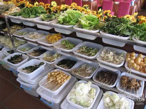 中國(guó)那些賺翻的小吃攤:年收入竟超百萬(wàn)元