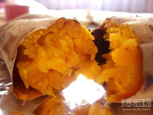 中國(guó)那些賺翻的小吃攤:年收入竟超百萬(wàn)元