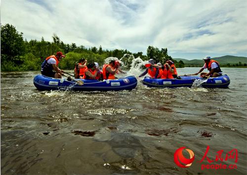 多布庫(kù)爾河激情漂流