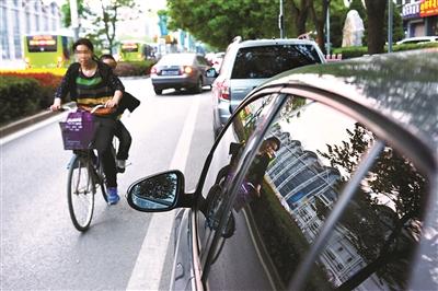 ������h(hu��n)��(n��i)Ҫ��3200��������܇�� �`ͣ����܇�۷�