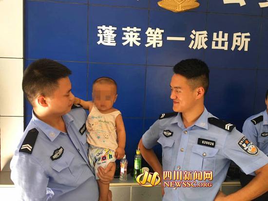 һ�q��ͯ������KTV��(n��i)������(li��n)�ό��Ҽ���